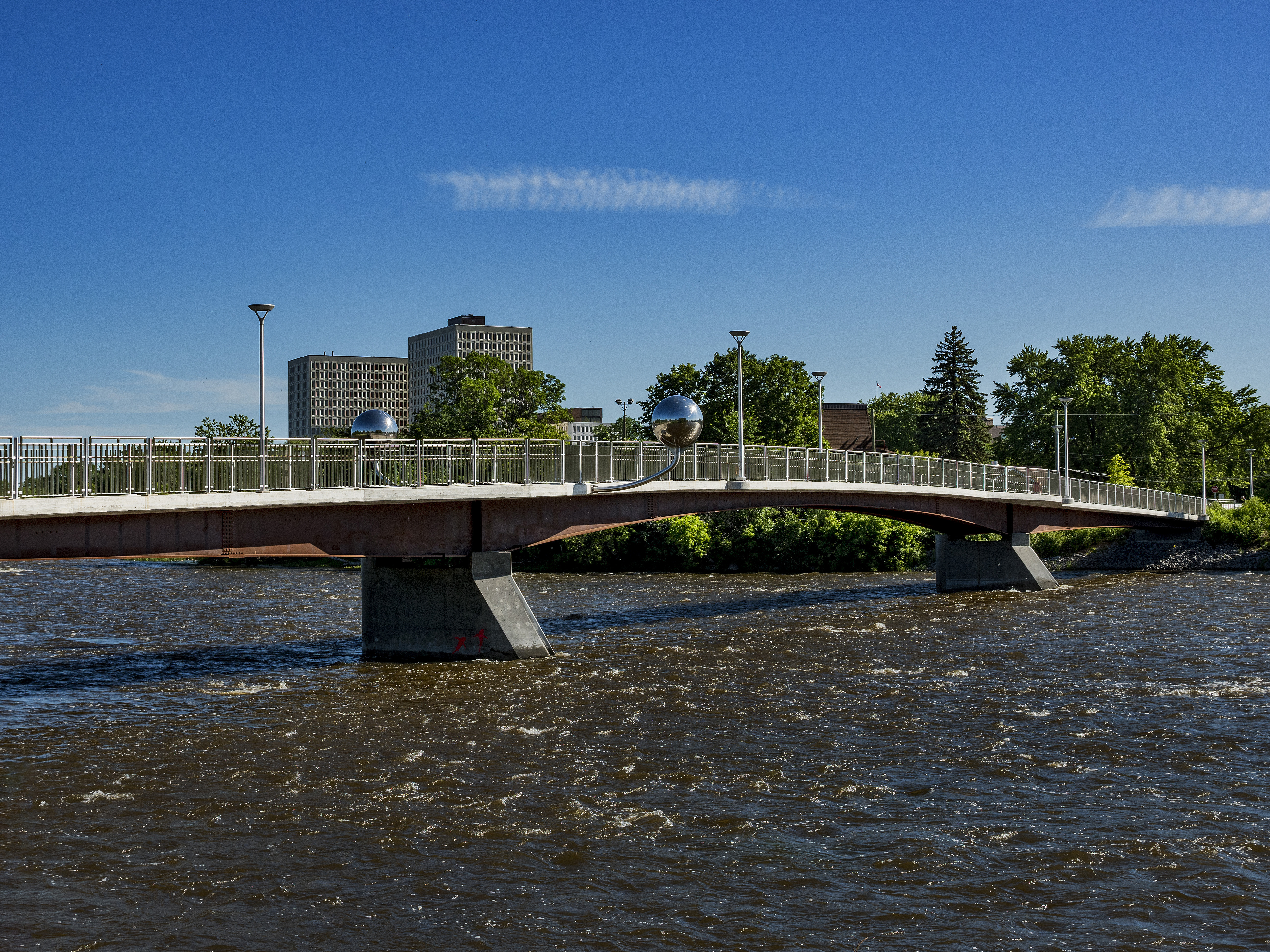 The crossing over the Rideau river. Photo: Courtesy of Stantec Architecture Ltd.